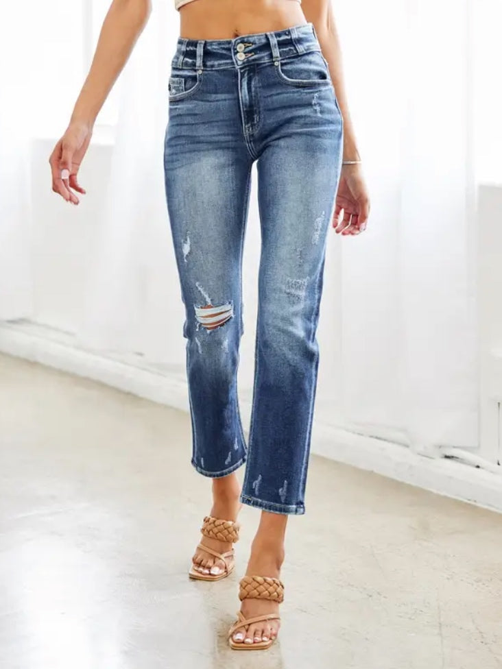 Distressed Knee Kancan Jeans Straight Leg with Zipper Button Combo.
