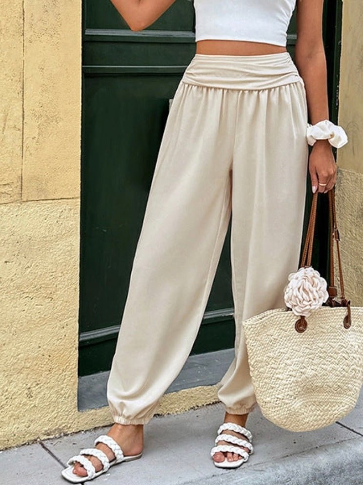 Relaxed fit lounge pants with wide waistband and gathered ankles
